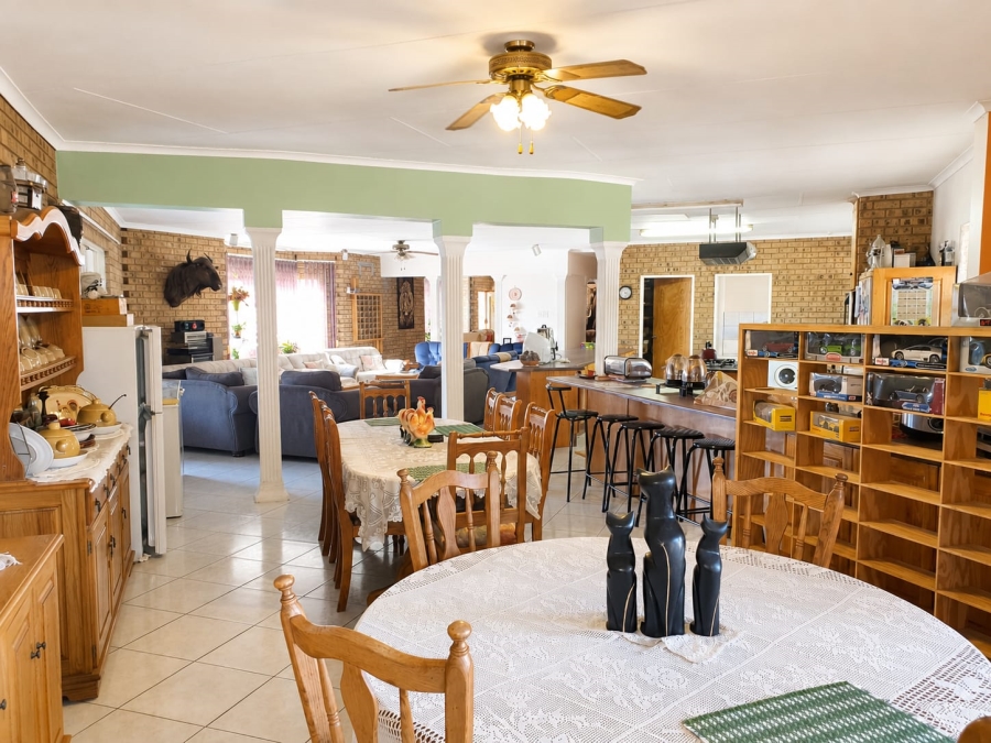 5 Bedroom Property for Sale in Cashan North West